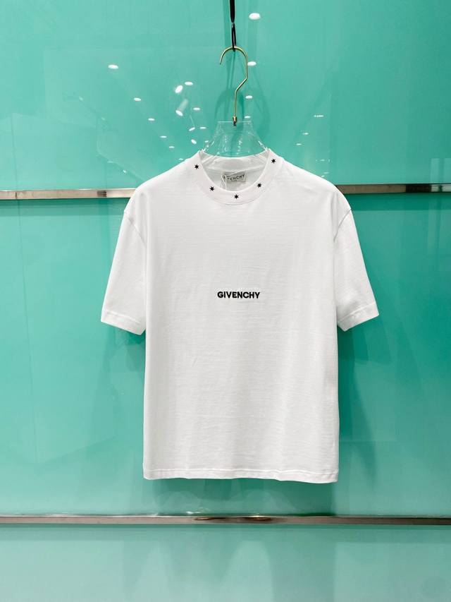 Givenchy 2025 Spring and Summer new models are launched in the counter. The late