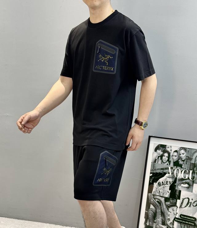 Arc'teryx 25S new trend suit. Unisex! Classic graphic heat transfer visual impac