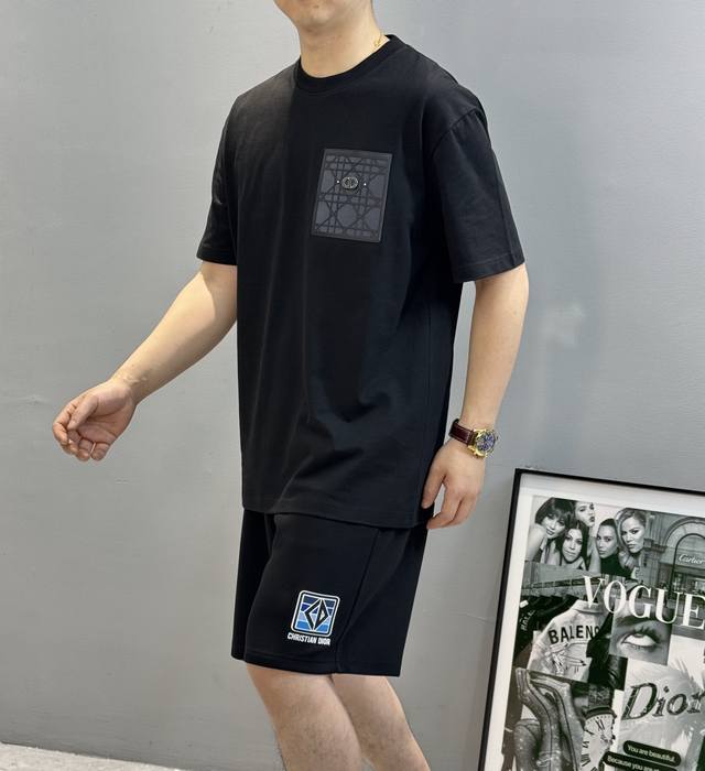 Tops and shorts Dio*R Dior 25S new round neck T-shirt. Unisex. Made of G pure co