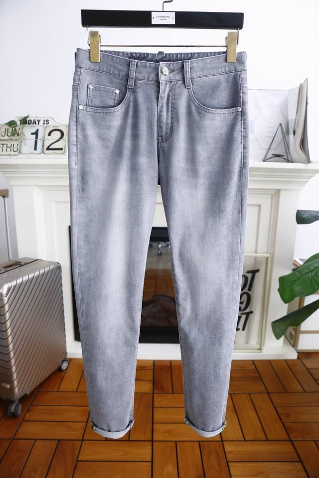 Moncler. 2025 summer new product! Fashionable men's summer thin jeans are made o