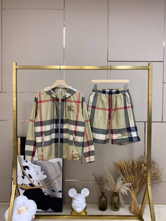 Burberry Burberry Spring and Summer original new khaki oversized plaid warhorse