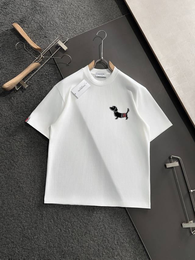 Tb 2025Ss Spring and Summer latest round neck fashion short-sleeved T-shirt, off