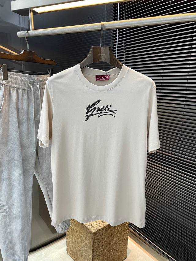 Gucci Vip Haute Couture 2025 Spring and Summer New Short Sleeves All-match Style