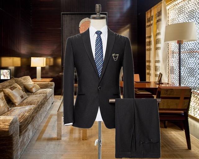First choice for business! Formal suits are a must for negotiation and job hunti