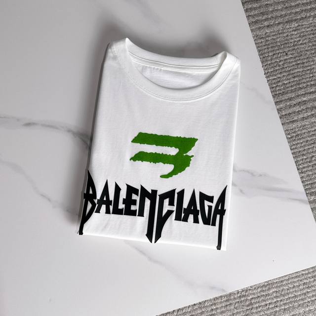 Bale Fashion Newspaper Letter Short Sleeve T-shirt The romantic magician present