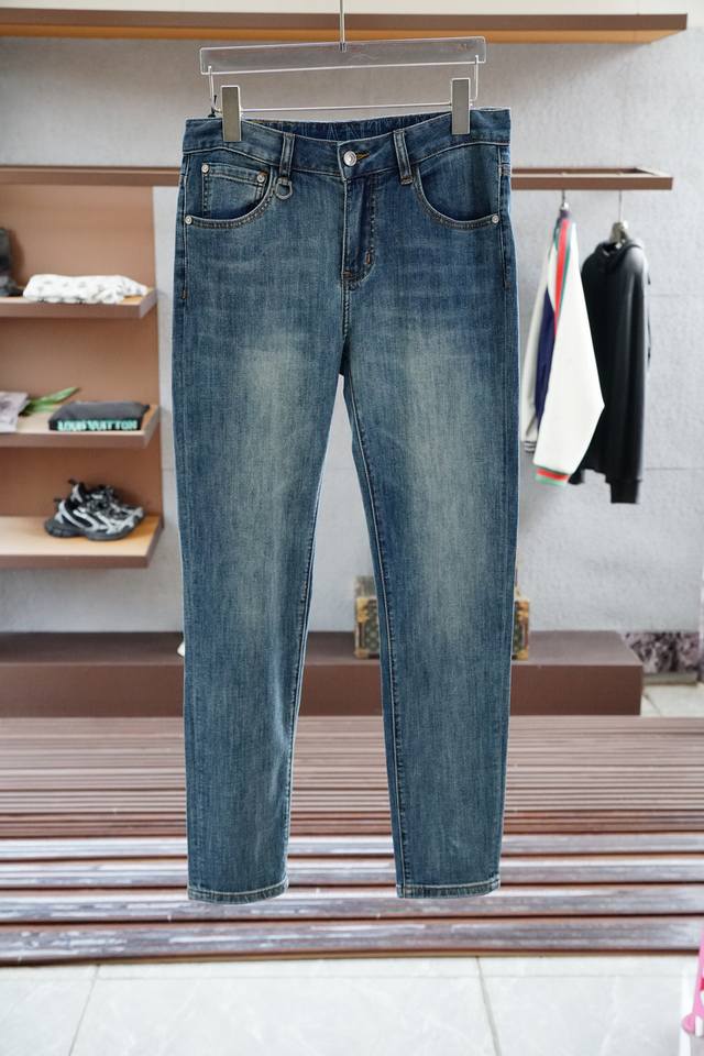 Valentino New arrival 2570 summer new style casual pants jeans, high-end custom