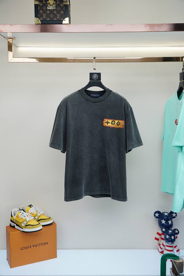 Lv Louis Vuitton 1 High-end ready-to-wear, the favorite style of mature and youn