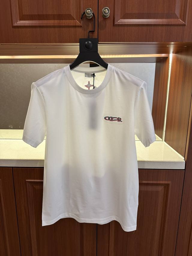 Cd's 2025 new round-neck short-sleeved T-shirt. Made of double mercerized fabric