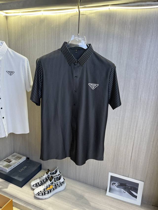 Prada 2025 Spring and Summer latest shirt fashion short-sleeved T-shirt, high-en