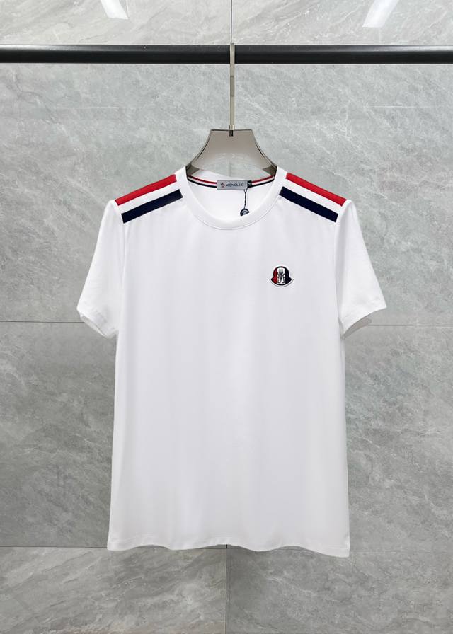 Moncler 2025 Spring and Summer new models are launched in the counter. The lates