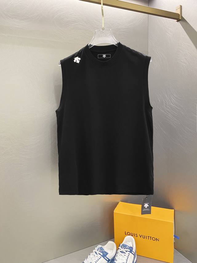 Descente 25Ss new letter vest collar and cuffs reinforced thread not easy to def