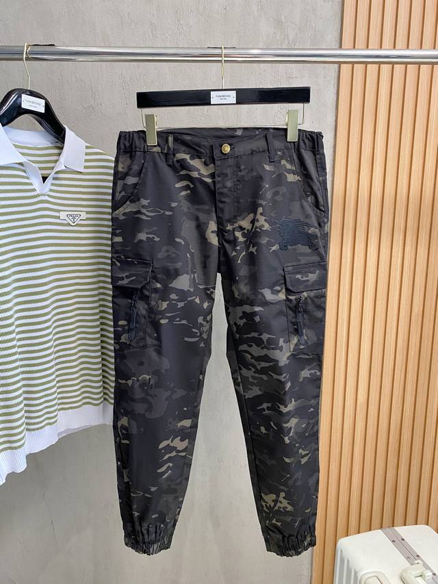 Ss Spring and Summer Burberry hit! Solid color casual pants, special fabrics. Su