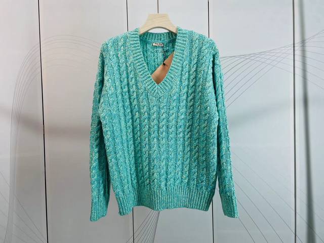 Miumiu new V-neck twisted rope loose pullover sweater Sml spot supply