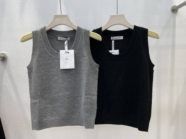 Dior& Dior autumn and winter new solid color round neck sleeveless vest 2 colors