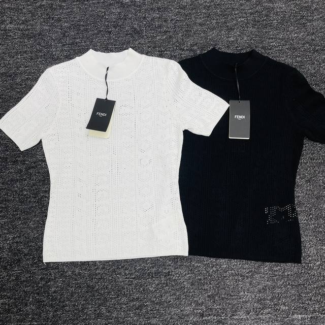 Fendi&Fendi new mesh Fendi By Marc Jacobs short-sleeved slim-fit top. This piece