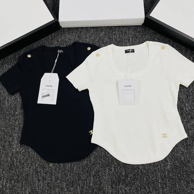 Chanel & Chanel new spring and summer new products slim short-sleeved knitted to