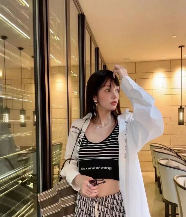 Alexander Wang camisole, a must-have item for summer at a discounted price, high