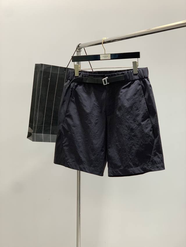 Jeria Zz top shorts.. Summer wear is launched. Outdoor and casual shorts with a