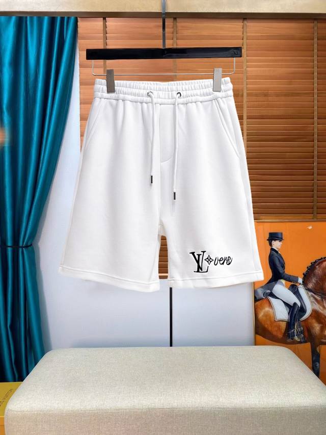 Lv Three-label complete 2025 summer new men's casual double-sided shorts, high-e