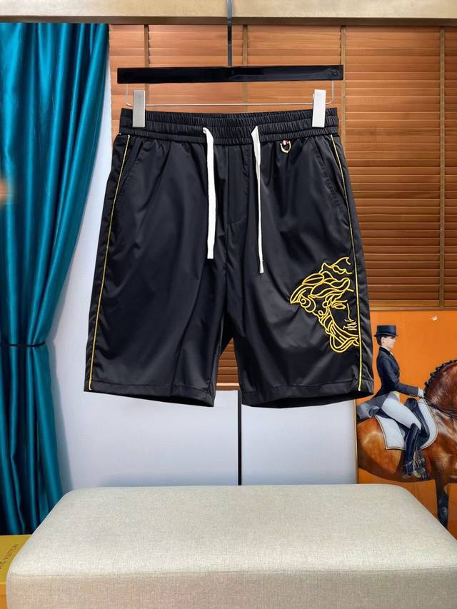 Versace three-label complete 2025 summer new men's casual double-sided shorts, h