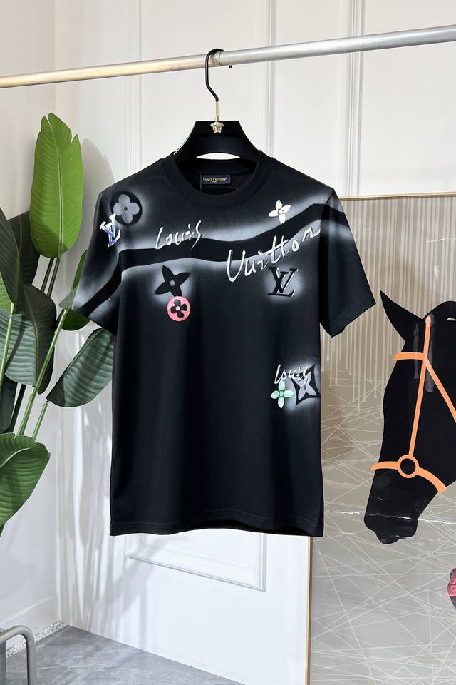Lv 2025Ss Spring and Summer Short-sleeved T-shirt for the Year of the Snake. Hig