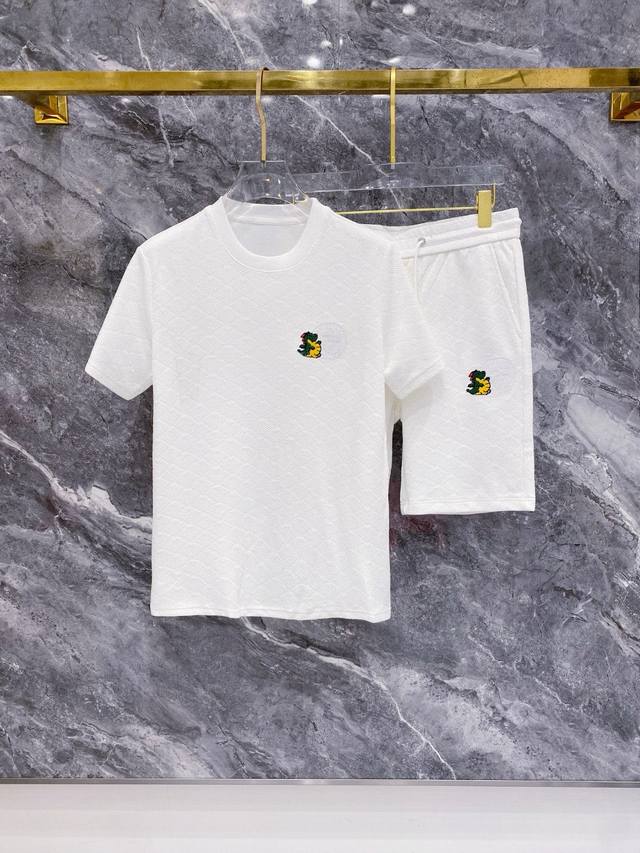 Gucci 2025 spring and summer short suit is here! The most classic embroidered st
