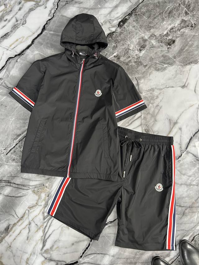 Moncler 2025 Spring and Summer GW counter new product top original fashion men's