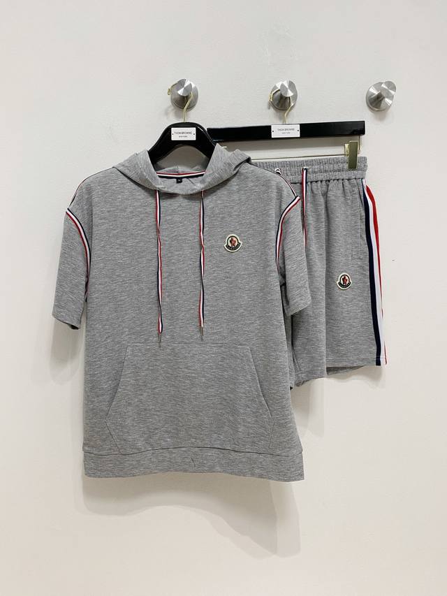Moncler high-end customized 2025 spring and summer new models first release in t
