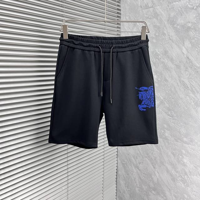 Babao'Ss25 men's casual shorts are a versatile item, with elastic waist drawstri