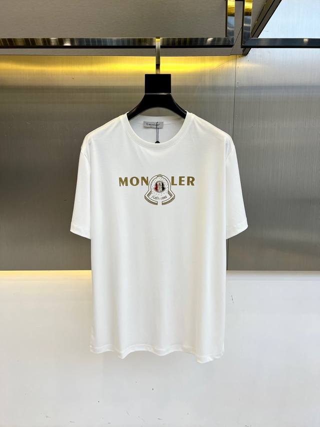Moncler, 2025 Spring and Summer Men's New Round Neck Short Sleeve T-shirt. Impor