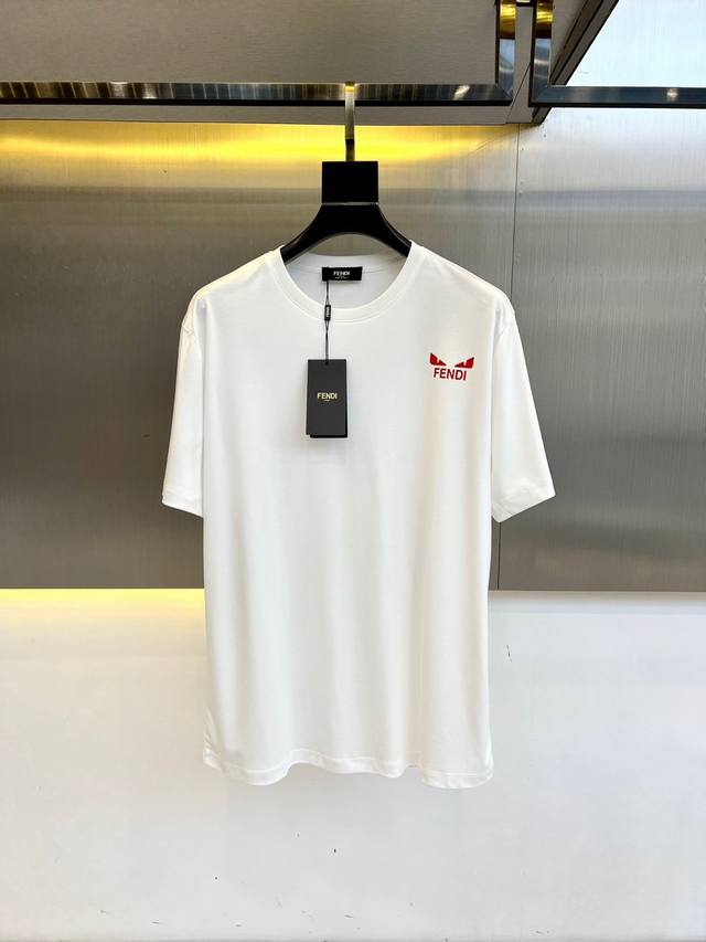 Fendi, 2025 Spring and Summer Men's New Round Neck Short Sleeve T-shirt. Importe