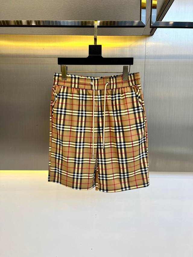 Burberry, 2025Ss summer classic plaid shorts! Selected imported custom shorts wi