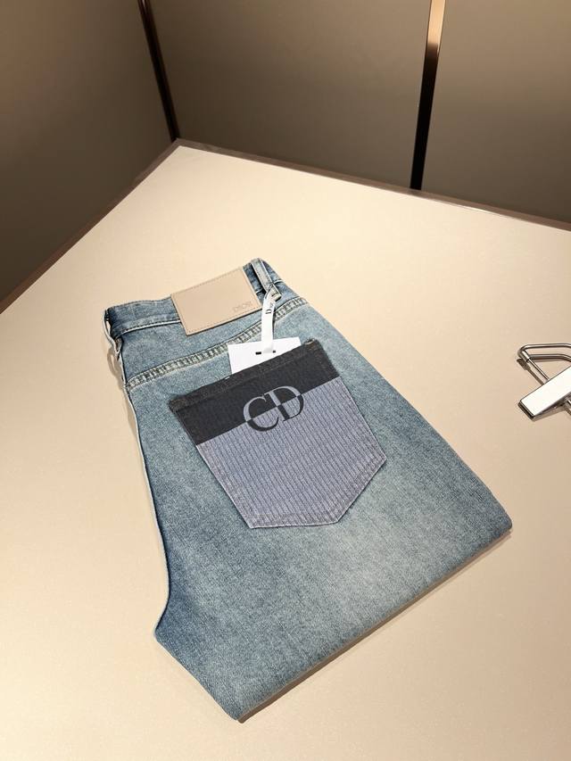 Dio*R Dio*R 2025 Spring and Summer Men's Washed Straight Jeans! A great product