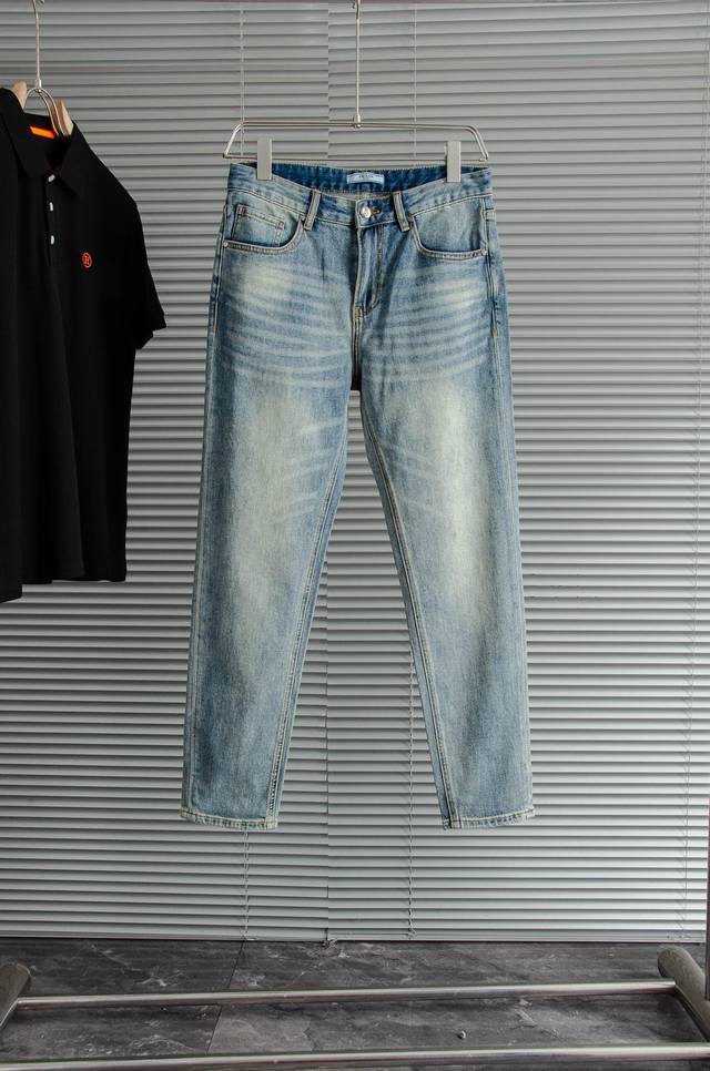 New# Pra#* Da. Prada 2025Ss men's fashionable straight denim pants! Rarely avail