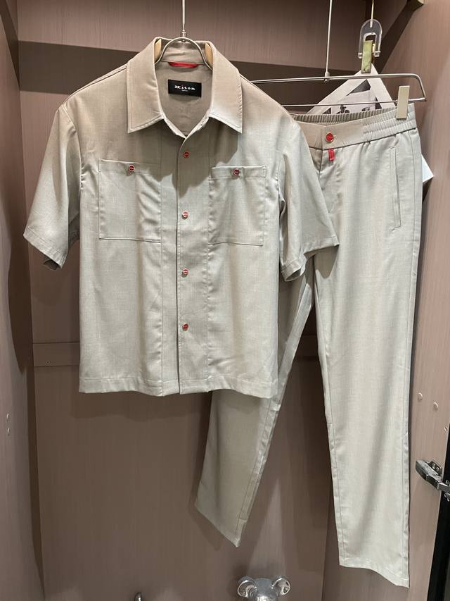 Kiton 2025 Spring and Summer new suit, with a relaxed and high-end feel. Short-s