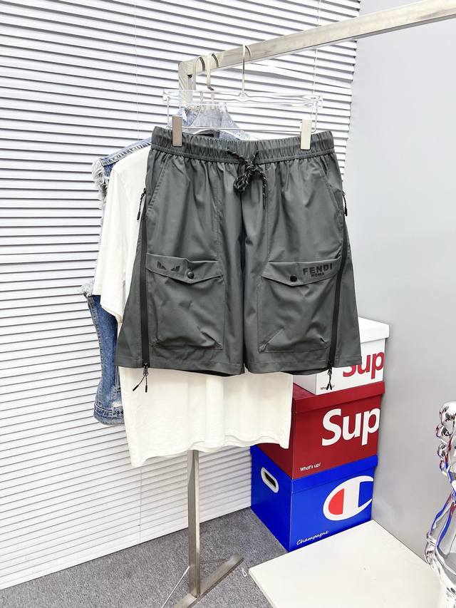 Fendi 2025 summer new men's casual shorts, high-end custom summer casual pants,