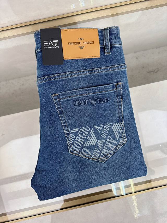 Armani 2025 summer new models are now on the market, original hot-selling jeans,