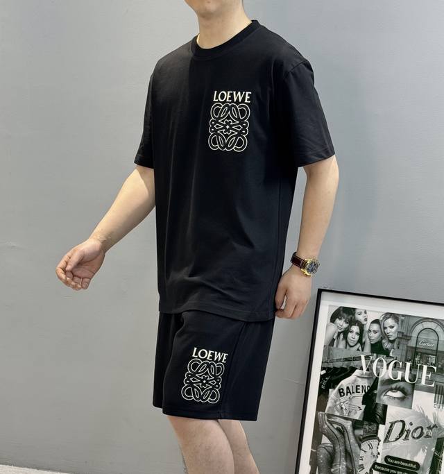 Loewe 25S new suit! Unisex. Made of 260G pure cotton. Very comfortable to wear.