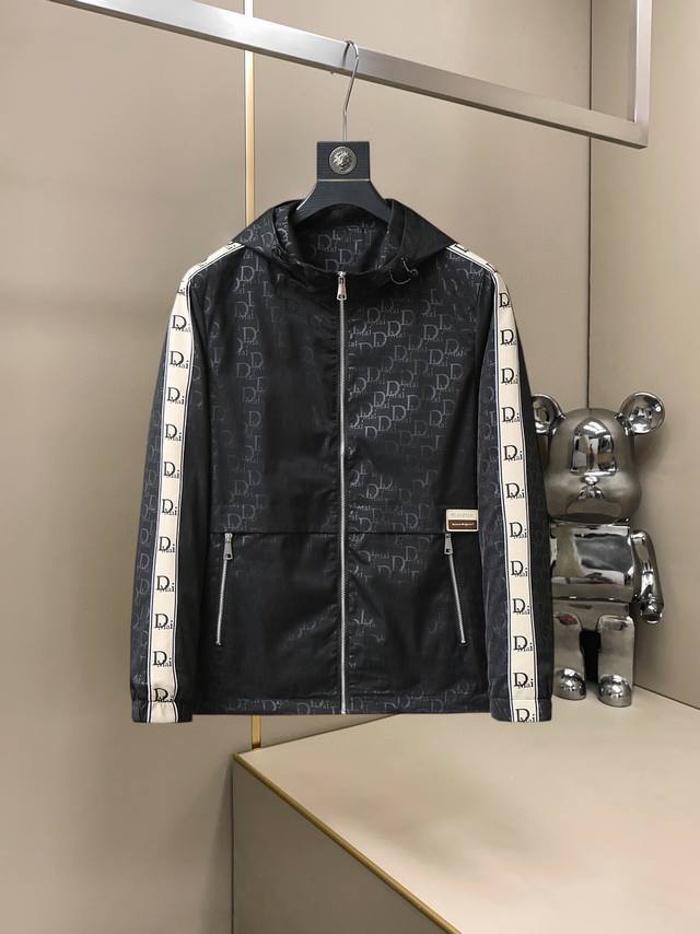 Dior 2025 spring new jacket, the new product on the show is in perfect condition