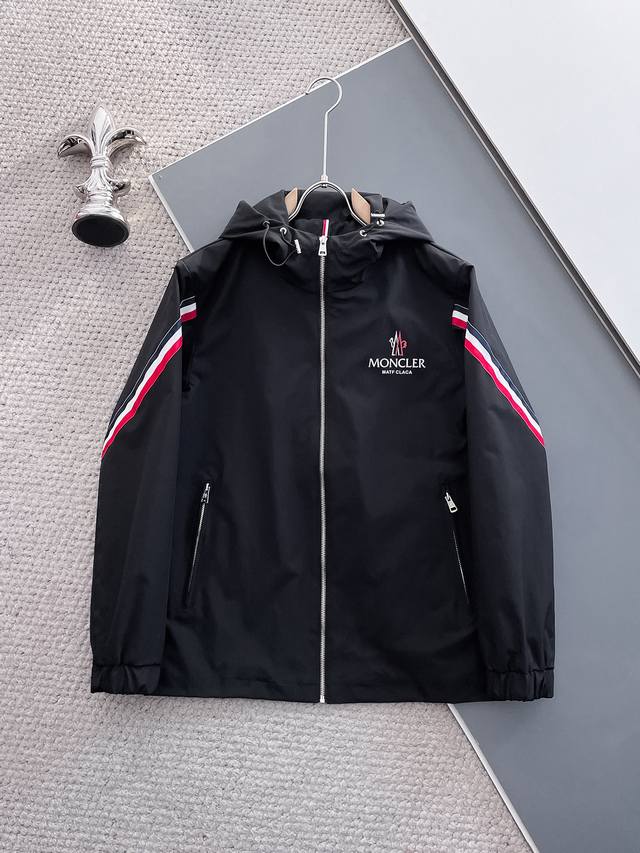 Moncler 2025 new spring jacket, the new product on the show is very perfect, com
