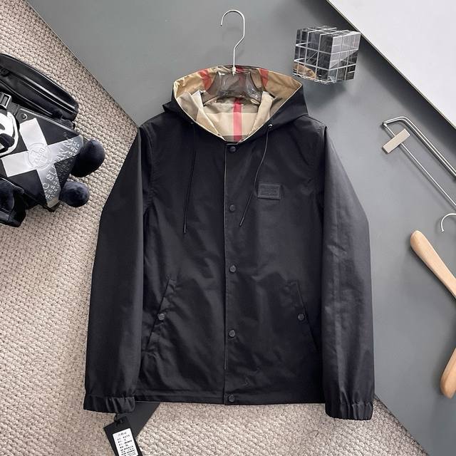 Burberry 2025 spring new jacket, new product from the show, very perfect appeara