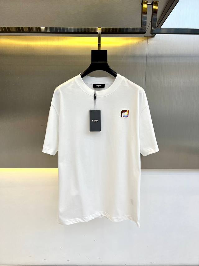 Fendi, 2025 Spring new hot-selling short-sleeved T-shirt, this T-shirt is made o