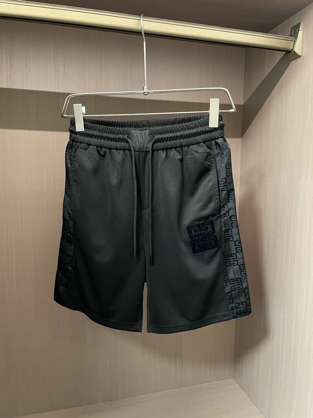 Givenchy highly recommended! 2025Ss summer new products are on sale at the count