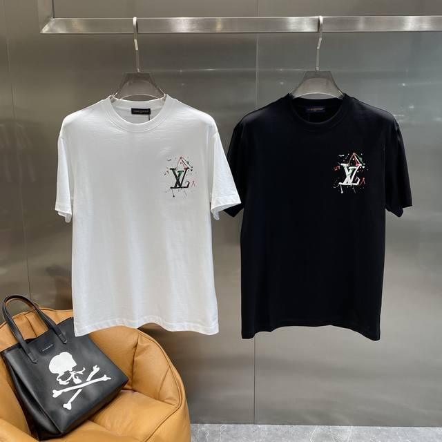 Donkey Lv short-sleeved graffiti style big logo on the back. The collision of co