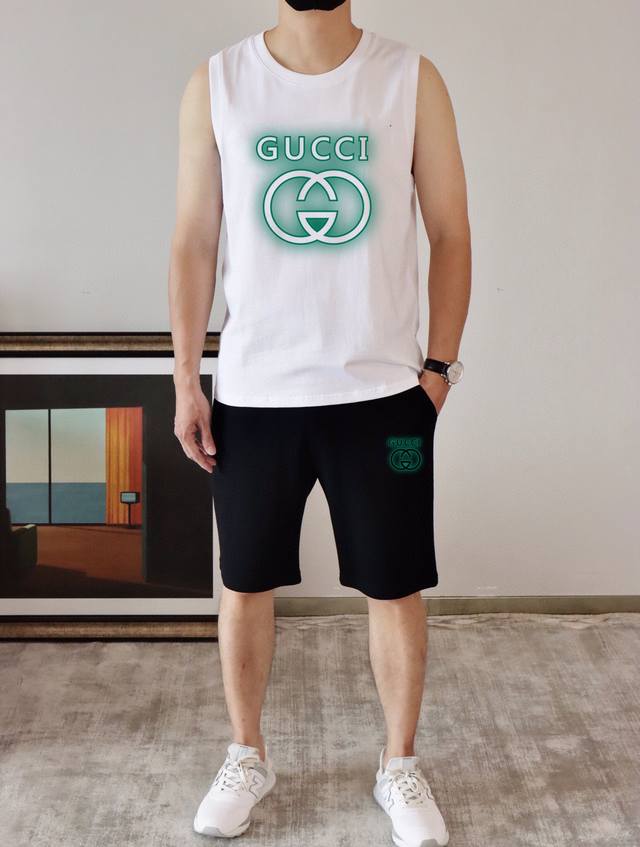 Gucci 2025 Spring and Summer New Vest Set, classic and simple style, anyone can