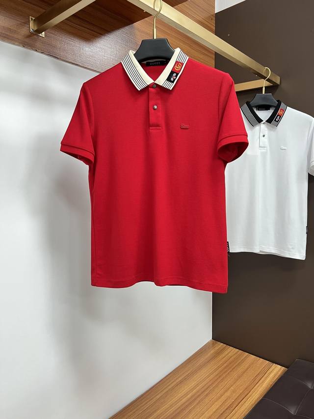 Gucci's classic Polo collar design for summer 2025 is paired with a simple singl