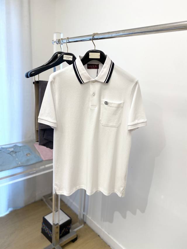 Gucci, 2025 latest short-sleeved T-shirt, handsome and fashionable, exquisite em