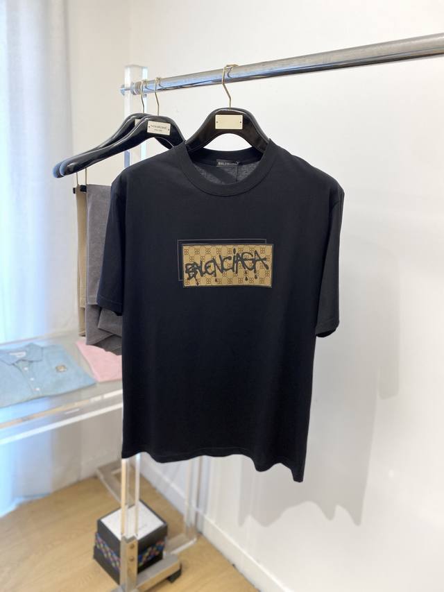 Balenciaga, the latest short-sleeved T-shirt of 2025, handsome and fashionable,