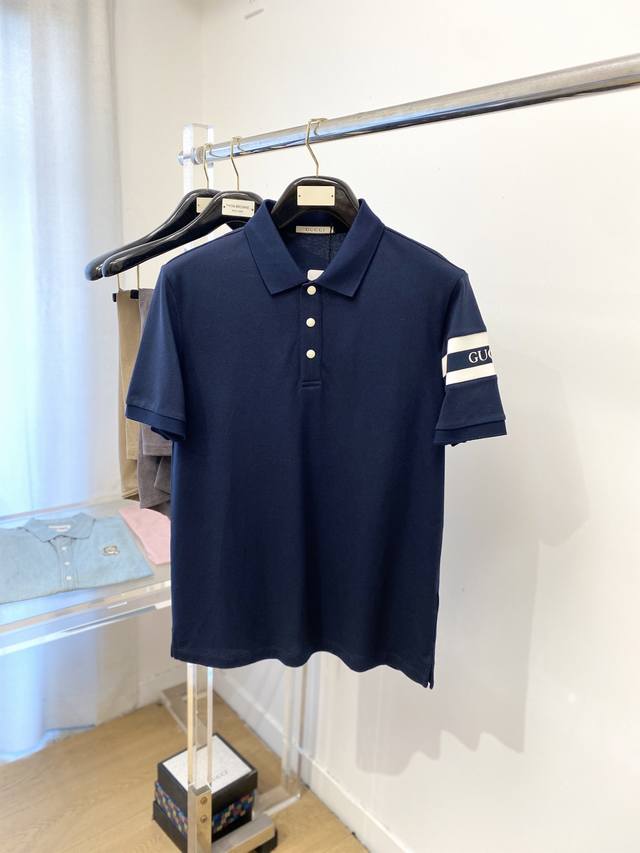 Gucci, 2025 latest short-sleeved T-shirt, handsome and fashionable, top-grade pr