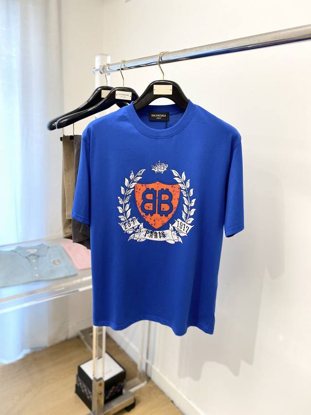 Balenciaga, the latest short-sleeved T-shirt of 2025, handsome and fashionable,